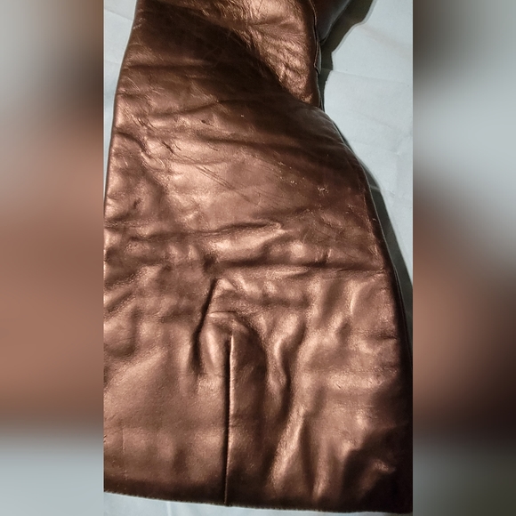 Boots - Picture 4 of 7